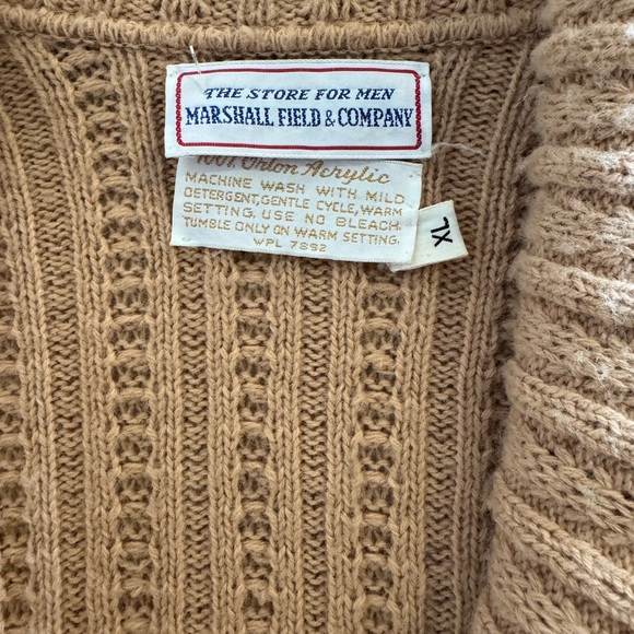 Marshall Field & Co Front Button Collar Cardiganan Knit Sweater - Picture 9 of 9